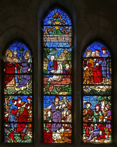 Ventana w38 que representa a Cristo predicando y la resurrección de Lázaro de French School