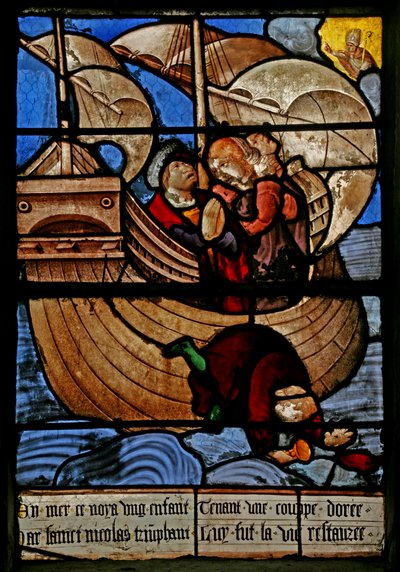 Ventana w3 que representa una escena de una leyenda de San Nicolás: el milagro del niño y la copa: un niño cae por la borda y pierde una copa dorada de French School