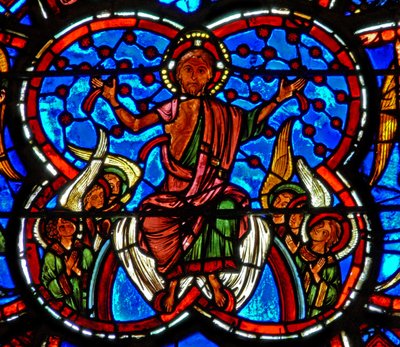 Ventana w4 que representa a Cristo en el Juicio Final de French School