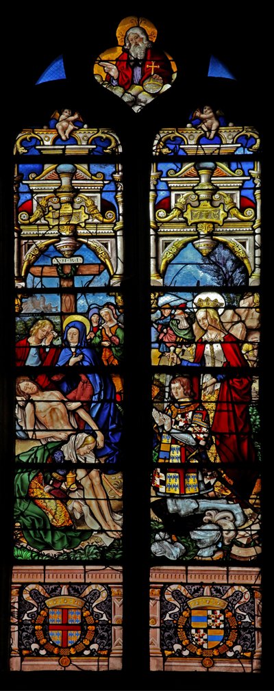 Ventana w4 que representa el Descendimiento de la Cruz con el donante François de Montmorency y Santa Françoise de French School