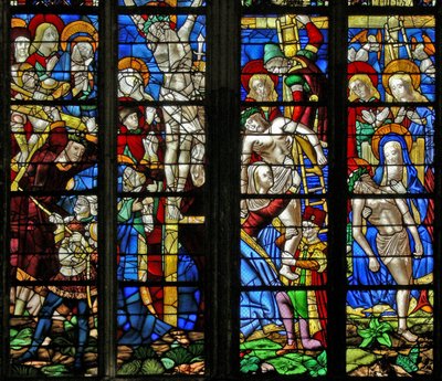 Ventana w51 que representa el Via Crucis, la Crucifixión, el Descendimiento y la Piedad de French School