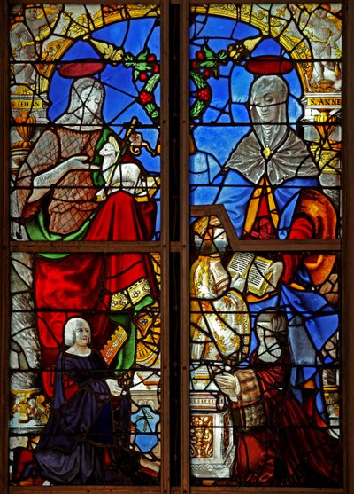 Ventana w8 que representa a los donantes con San Juan Bautista; también a Santa Ana enseñando a leer a la Virgen María de French School