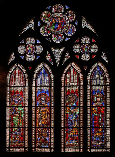 Ventana w9 que representa a los emperadores del Sacro Imperio Romano: Carlos Martel, Carlomagno, Pipino el Breve, Luis el Justo de French School