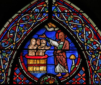 Ventana w9 que representa a San Andrés bautizando al Cónsul Egeus y su esposa de French School