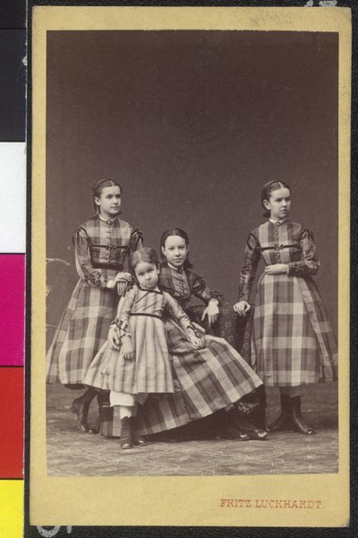 Cuatro chicas de Fritz Luckhardt
