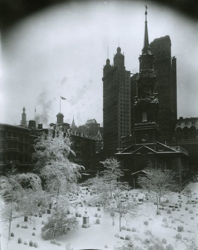 El patio de la iglesia de San Pablo con nieve, Ciudad de Nueva York de G.P. Hall und Sohn