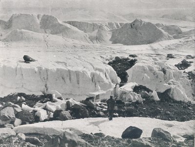 Hielo agrietado en la entrada al glaciar Priestley, c1911, 1913 de G. Murray Levick