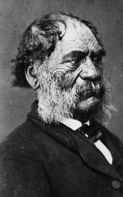 Hori Kingi Te Anaua, Líder de la Tribu Ngati Ruaka, c.1860 de G. W. Bishop