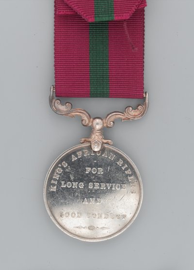 Medalla de Servicio Largo y Buena Conducta, Sargento Mayor Regimental Hassan Jabir, Rifles Africanos del Rey de Gaetano Matteo Monti