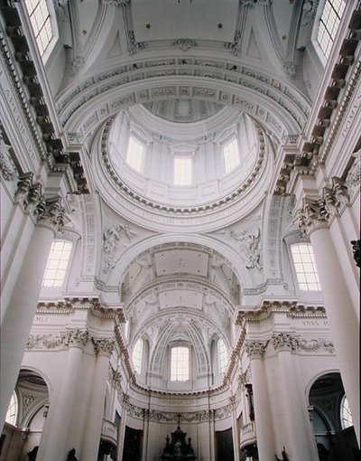 Vista interior de la cúpula de Gaetano Pizzoni