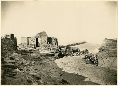 Ruinas del templo, con el Nilo al fondo, Qasr Ibrim, Egipto, fotografía de Georg Steindorff, hacia 1930 de Georg Steindorff