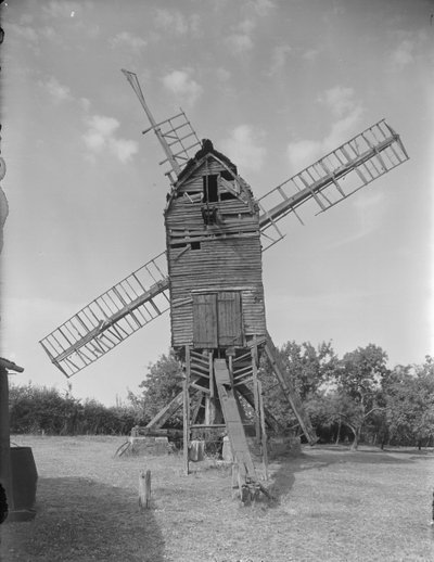 Molino de viento de Bozeat, Bozeat, Wellingborough, Northamptonshire de George Bernard Mason