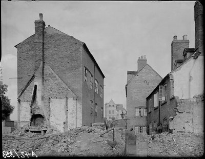 Corte 16, Little Park Street, Coventry, 1941 de George Bernard Mason