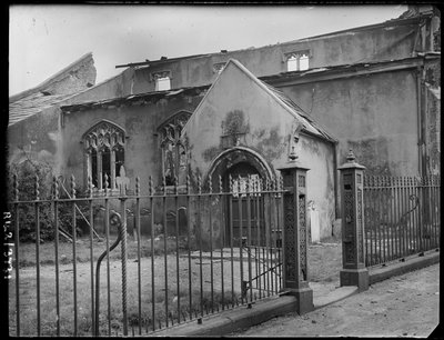 Iglesia de San Benito, Calle de San Benito, Norwich, Norfolk, 1942 de George Bernard Mason