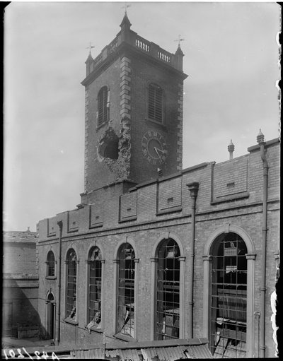 Iglesia de San Juan, High Street Deritend, Deritend, Birmingham, 1941 de George Bernard Mason