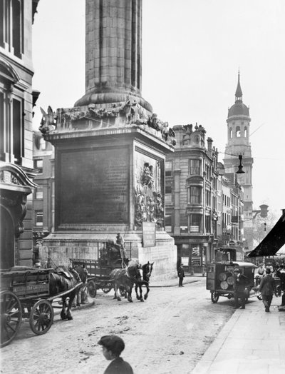 Monumento y San Magnus el Mártir, Lower Thames St, Ciudad de Londres, antes de 1933 de George Davison Reid