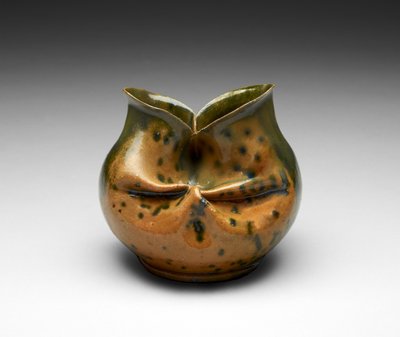 Sin título, c. 1900 de George E. Ohr