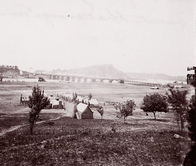 Campamento de constructores de puentes frente a Chattanooga, ca. 1864 de George N. Barnard