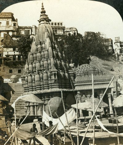 Templos en las orillas del Ganges, Benarés, India, c. 1909 de George Rose