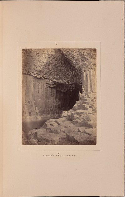 Cueva de Fingal, Staffa de George Washington Wilson