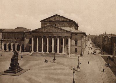 Munchen / Múnich: Nationaltheater (foto b/n) de German Photographer