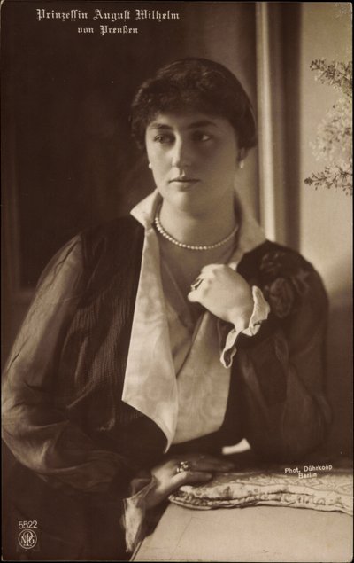 Princesa Augusto Guillermo de Prusia, NPG 5522 de German Photographer