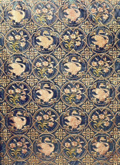 Detalle de una cortina decorada con cisnes y flores de lis de German School