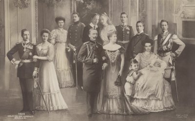 El Kaiser Guillermo II de Alemania y su familia de German School