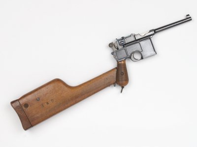 Pistola Mauser C96 7.63 mm de German School