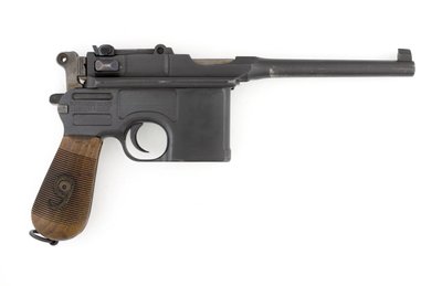 Pistola semiautomática Mauser C96 de 9 mm, modelo de exportación convertida a 9 mm Parabellum de German School