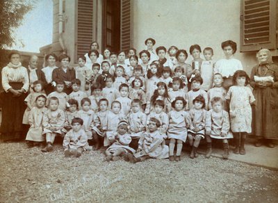 Niños de los reservistas en la preescolar 