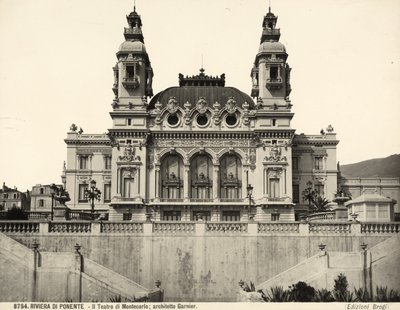 Vista de la fachada del Teatro de Montecarlo, diseñado por Charles Garnier. Mónaco de Giacomo Brogi