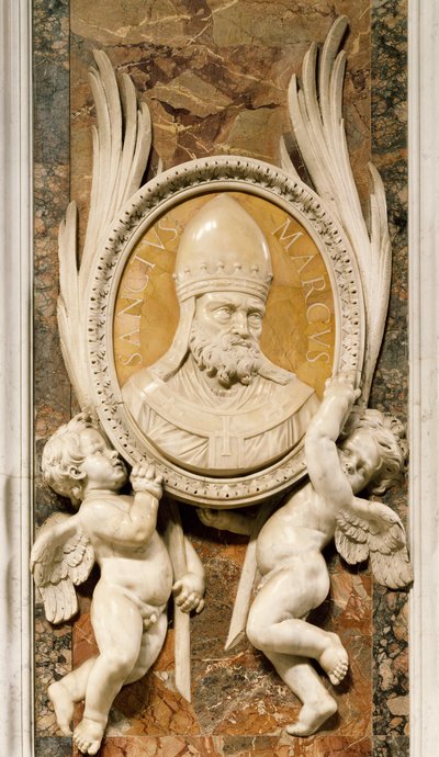 San Marcos, relieve de Gian Lorenzo Bernini, detalle de la decoración de mármol a lo largo de los pilares de la nave principal, Basílica de San Pedro, Roma, Ciudad del Vaticano de Gian Lorenzo Bernini