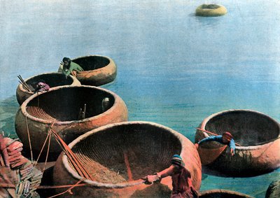 Kouffehs en el río Éufrates, c1890 de Gillot