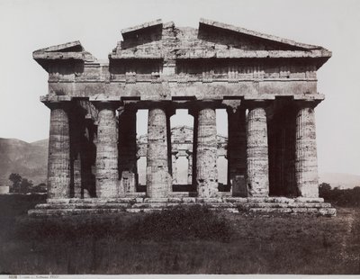 El Templo de Neptuno o Poseidón, en Paestum de Giorgio Sommer
