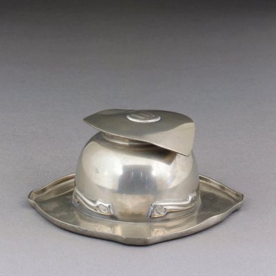 Un Tintero de Peltre Inglés de Giovanni Bigatti