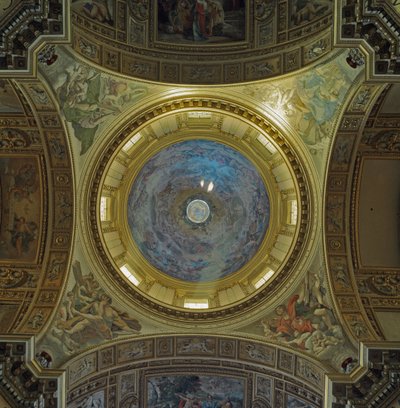 Vista interior de la cúpula de Maderno con frescos de Giovanni Lanfranco