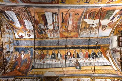 La bóveda de la Capilla Botoneri con relatos de la Pasión de Cristo de Giovanni di Cherasco Botoneri