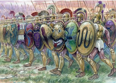 Antigua Grecia: la carga de los hoplitas, soldados de infantería fuertemente armados - la carga de los hoplitas, soldados de infantería griegos - Ilustración de Giuseppe Rava de Giuseppe Rava