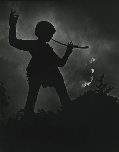 a estatua de Peter Pan en los Jardines de Kensington de Godfrey Macdominic
