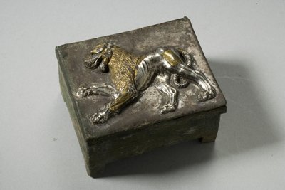 Caja, helenística (plata parcialmente dorada) de Greek