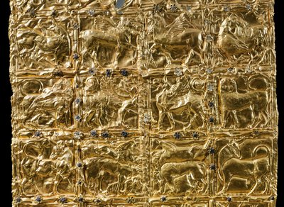 Lámina con decoración en relieve de Delfos (oro) (detalle) de Greek