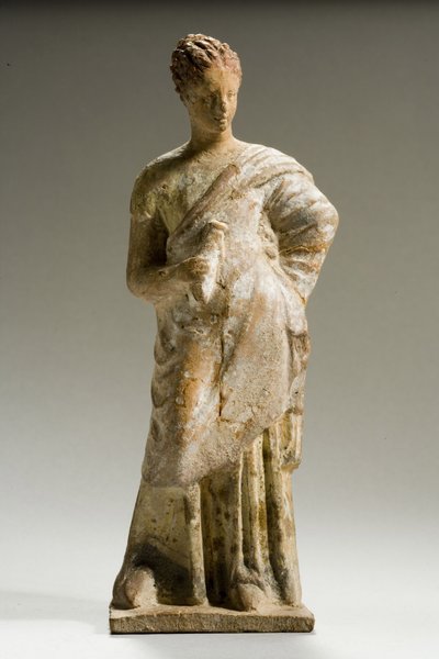Estatuilla de una mujer, período helenístico, c. siglo III a.C. de Greek