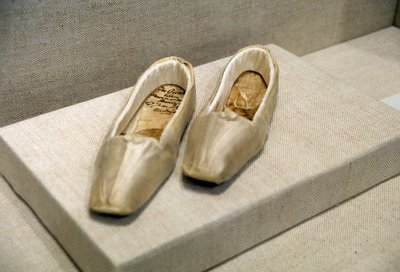 Par de zapatos (que pertenecieron a la reina Victoria 1819-1901) de Gundry and Sons