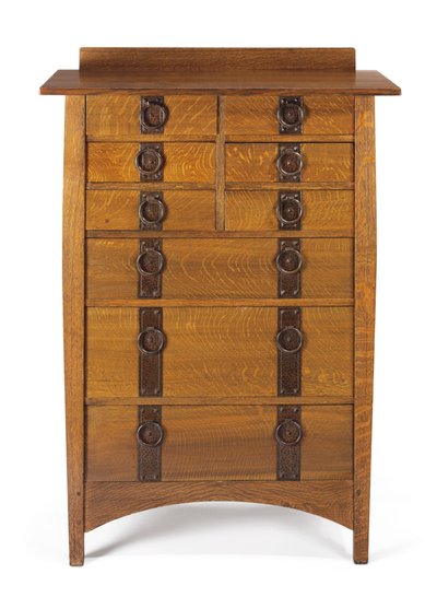 Cómoda, Modelo No. 913 de Gustav Stickley