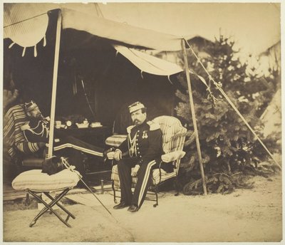Oficiales Sentados en una Tienda, Camp de Châlons de Gustave Le Gray