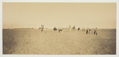 Sin título [visitantes observando maniobras militares] de Gustave Le Gray