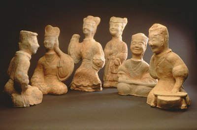 Grupo de músicos, bailarines y sirvientes de Han Dynasty Chinese School