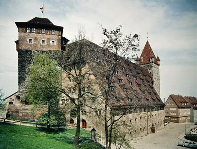 Vista del Mauthalle, originalmente construido como almacén de grano en c.1500 de Hans Beheim