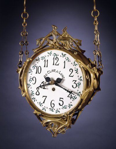 Un reloj colgante de doble esfera de Hector Guimard